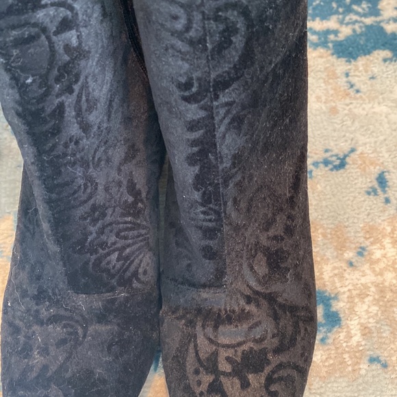 Esprit
Saylor Brocade Booties - Picture 3 of 6
